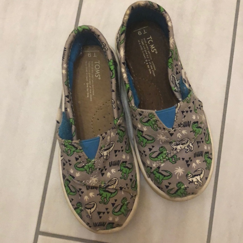 Toms toddler shoes with dinosaurs